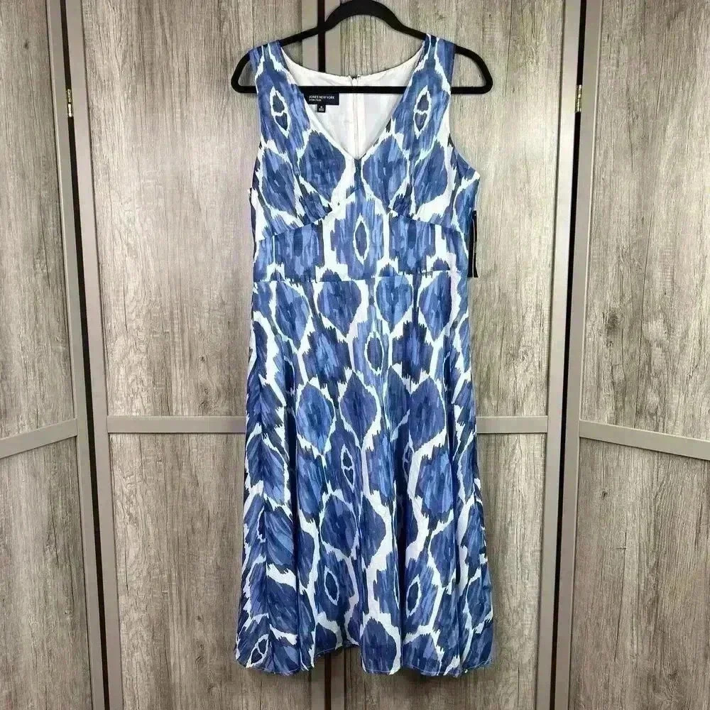 Jones New York Dress Sz 10 Blue and White Fit and Flare Sleeveless Cotton